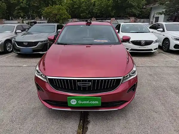 Geely Emgrand 2022