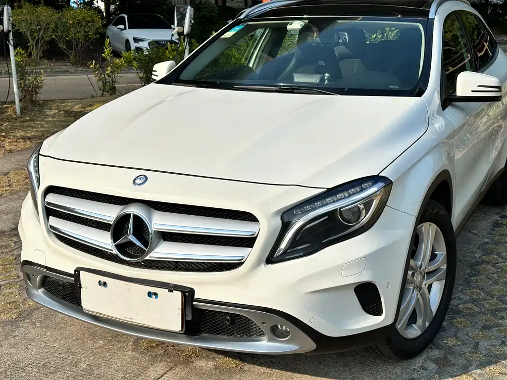 Mercedes-Benz GLA 2015 — фото 13