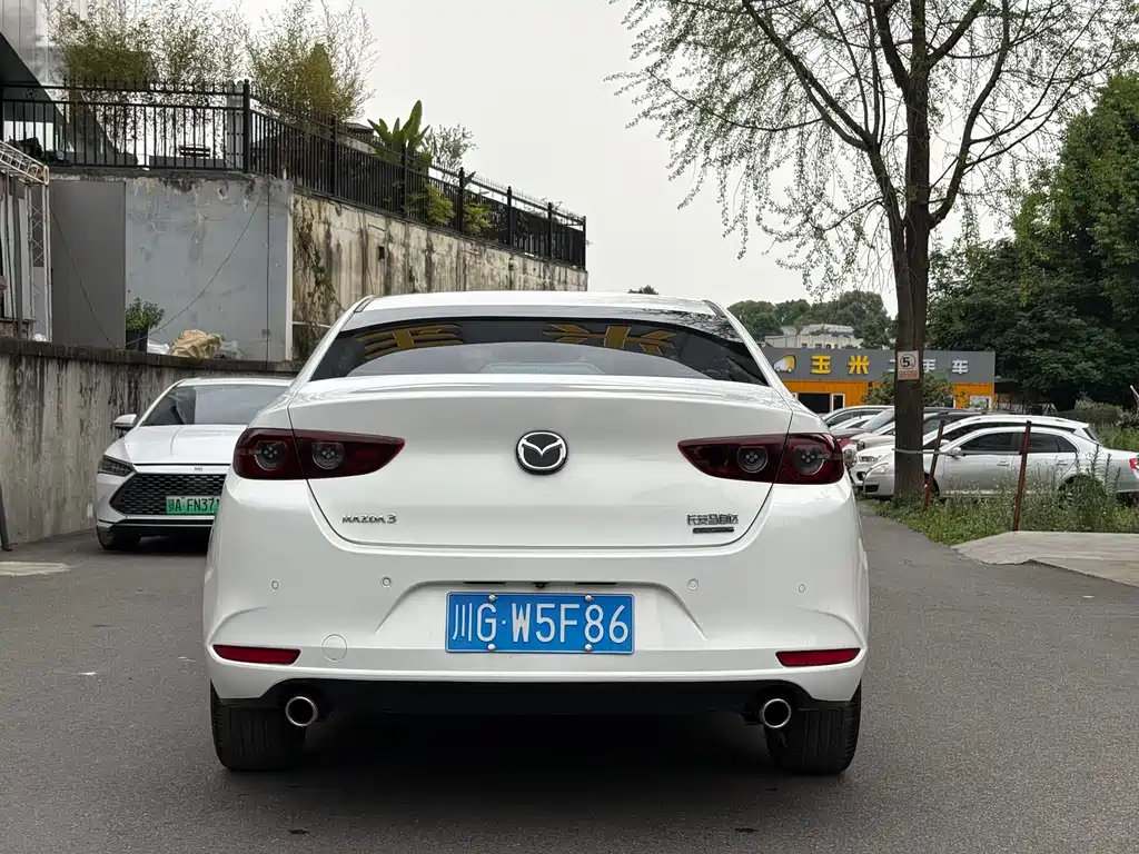 Mazda 3 Angkesela 2021