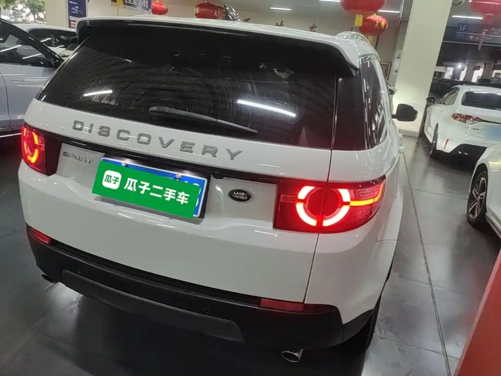 Land Rover Discovery Sport 2019 — фото 7