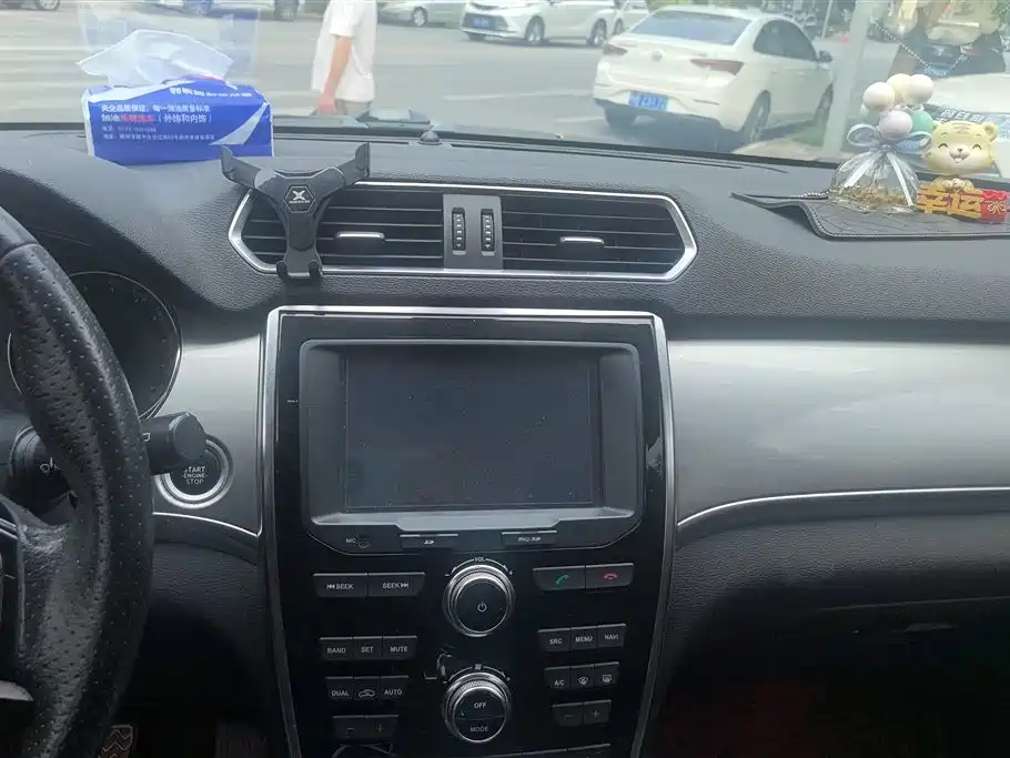 Haval H2 2015 — фото 13