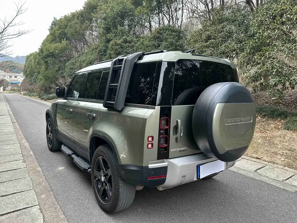 Land Rover Defender 2021 — фото 4