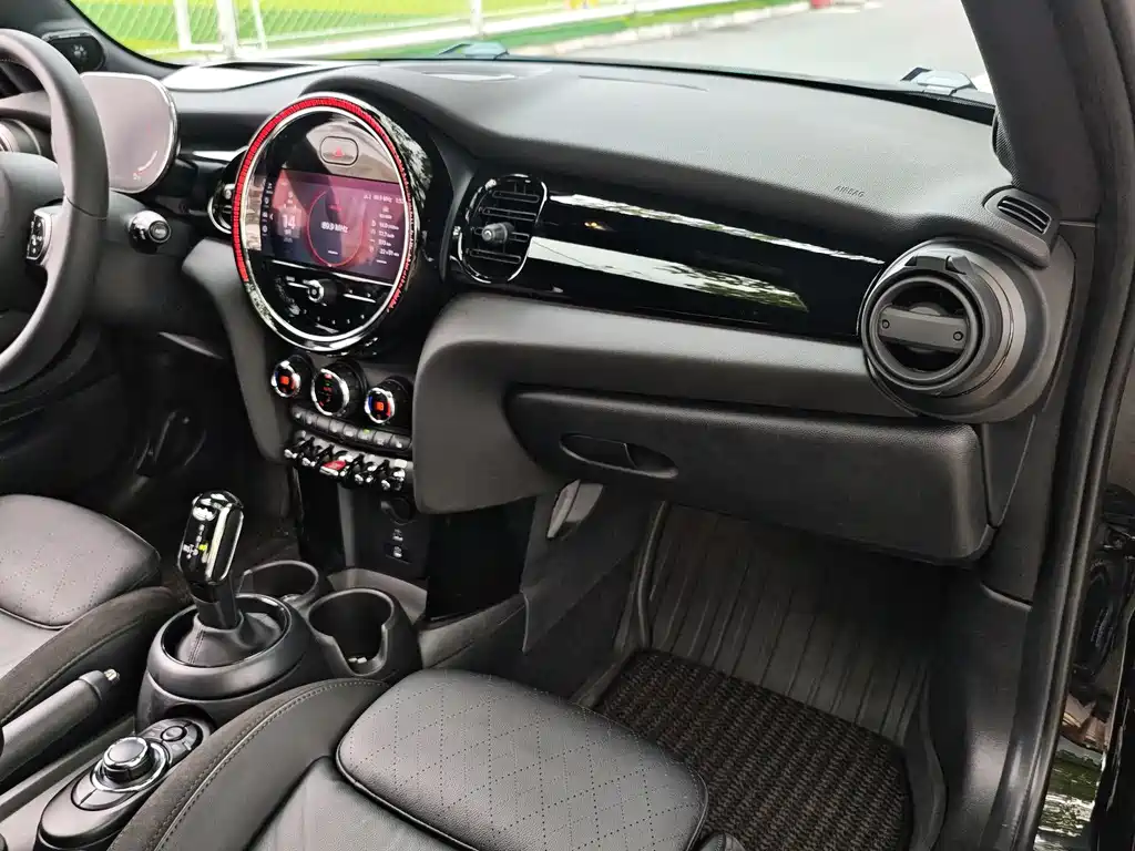 MINI JCW 2022 — фото 12