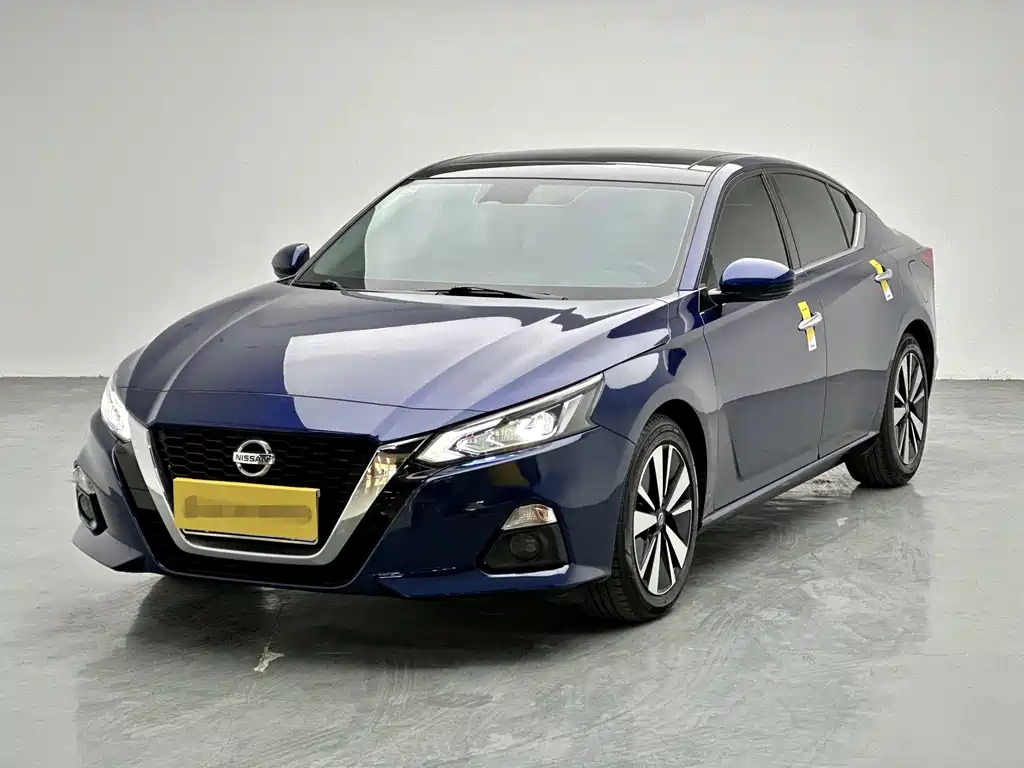 Nissan Teana 2022 — фото 1