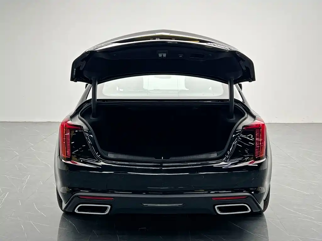 Cadillac CT5 2023 — фото 12