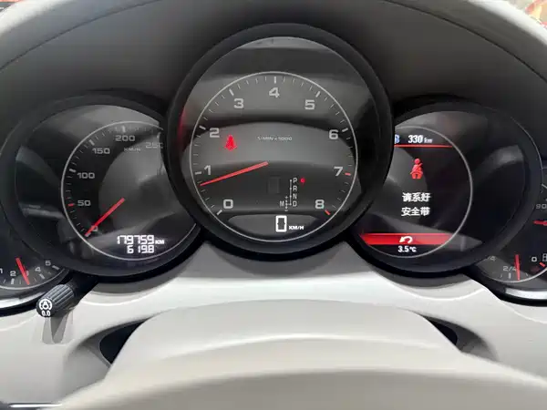 Porsche Cayenne 2011