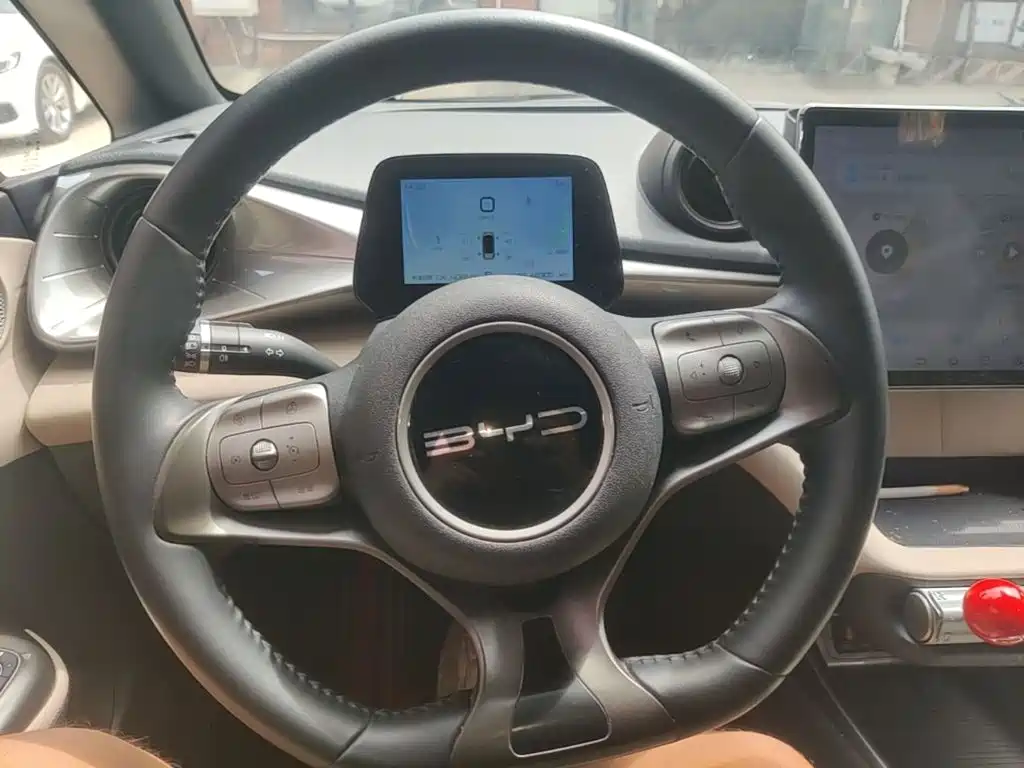 BYD Dolphin 2023