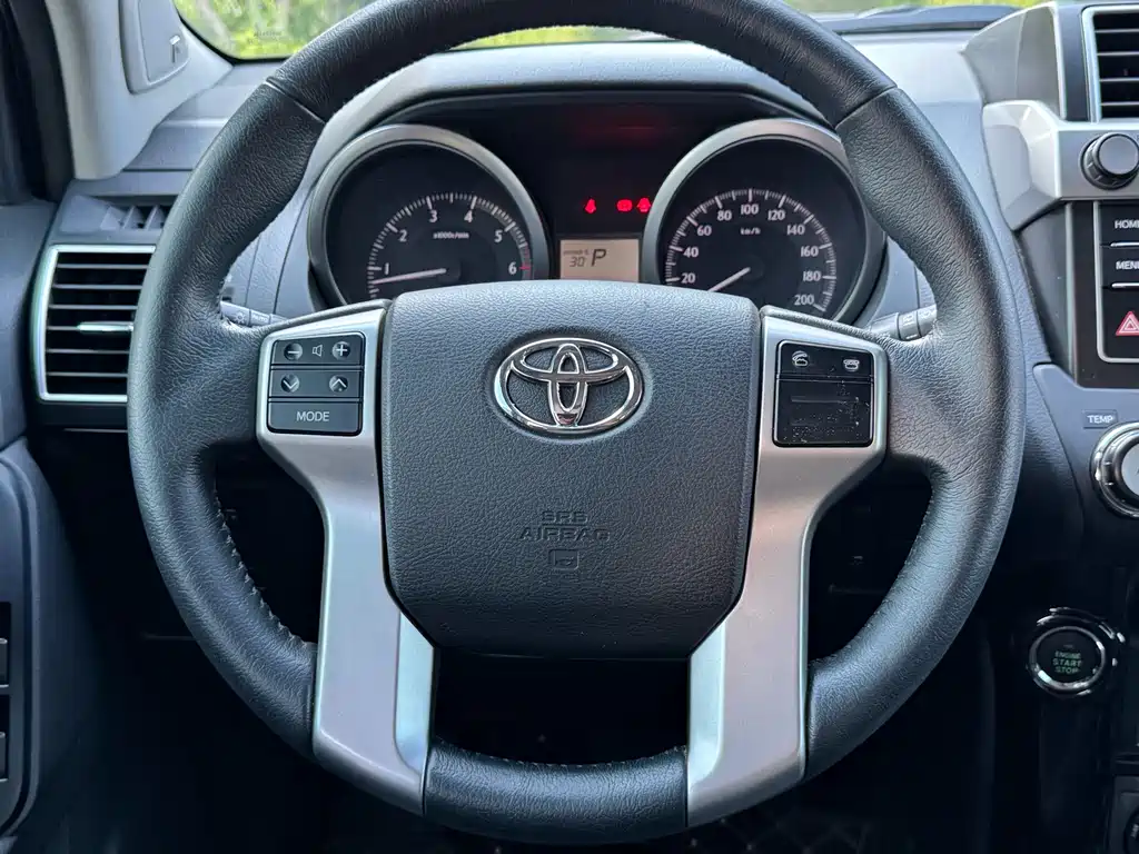 Toyota Prado 2016 — фото 16