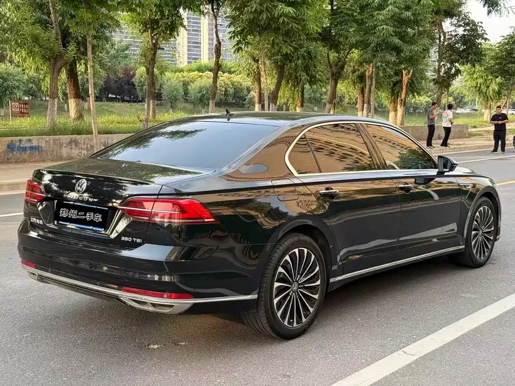 Volkswagen Phideon 2021 — фото 9