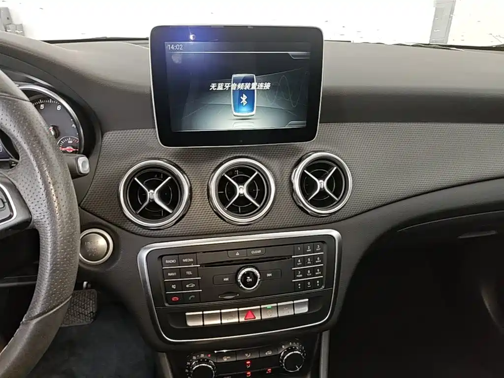 Mercedes-Benz GLA 2018 — фото 20