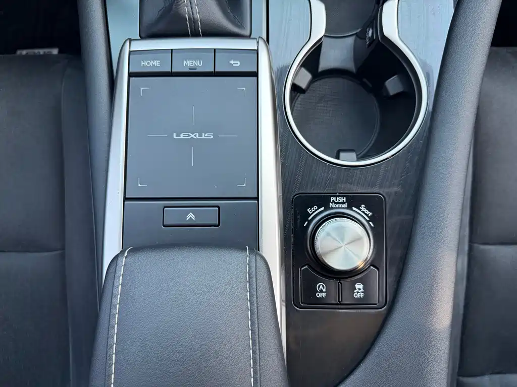 Lexus RX 2022 — фото 9