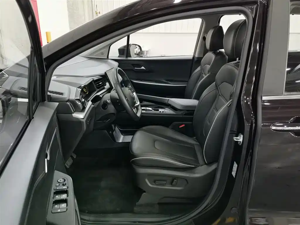 Hyundai Custo 2022 — фото 10