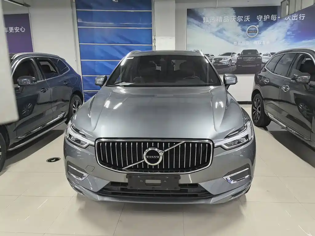 Volvo XC60 2020 — фото 2