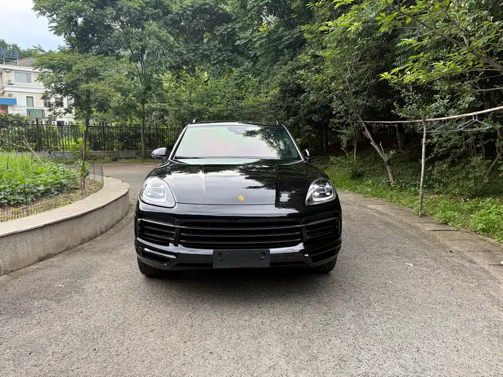 Porsche Cayenne 2022