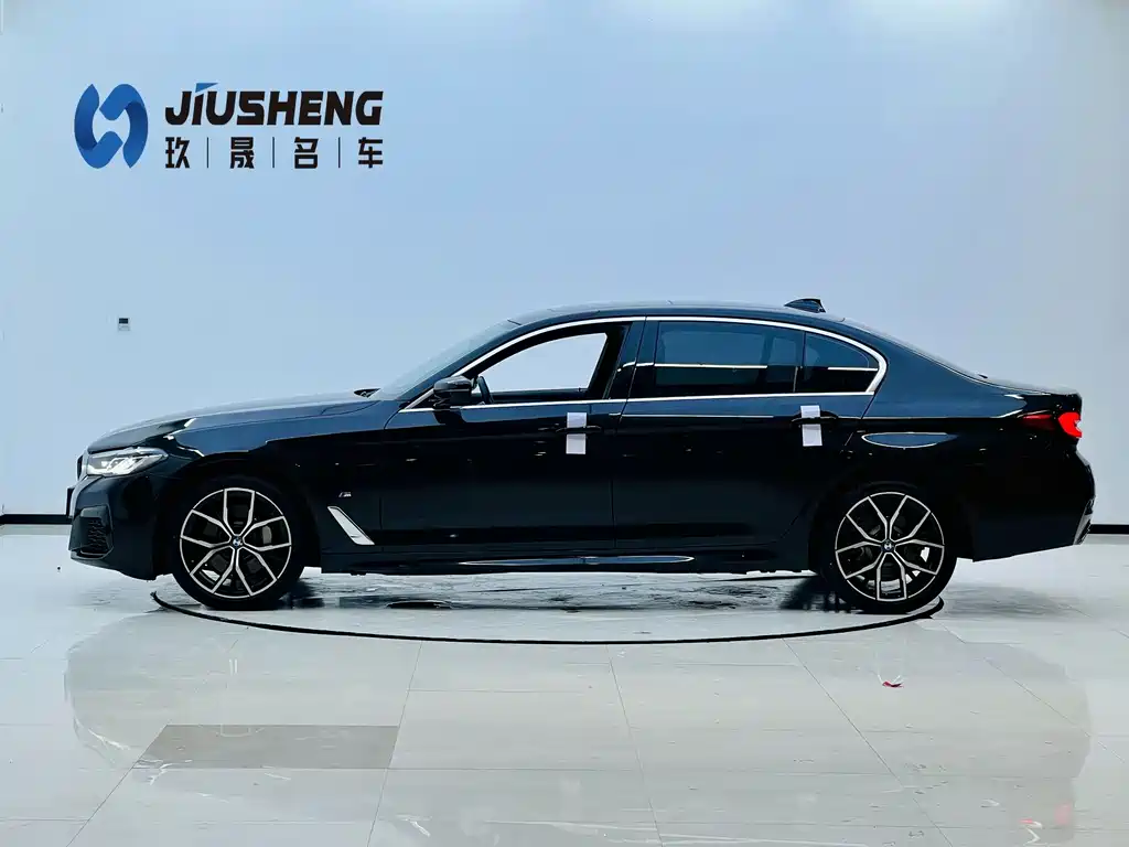 BMW 5 Series 2023
