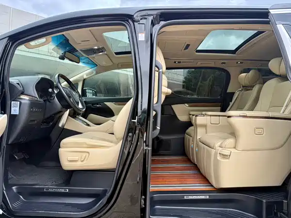 Toyota Alphard 2018