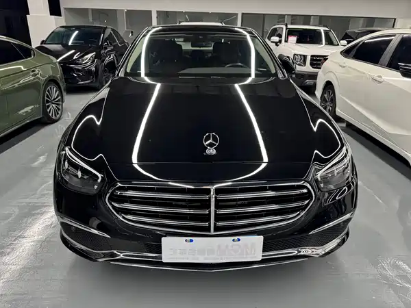 Mercedes-Benz E-Class 2023