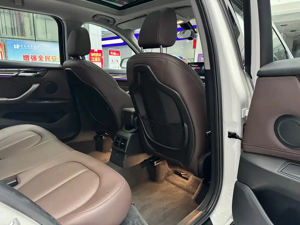 BMW X1 2020 — фото 18