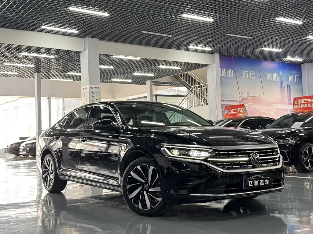 Volkswagen Passat 2024