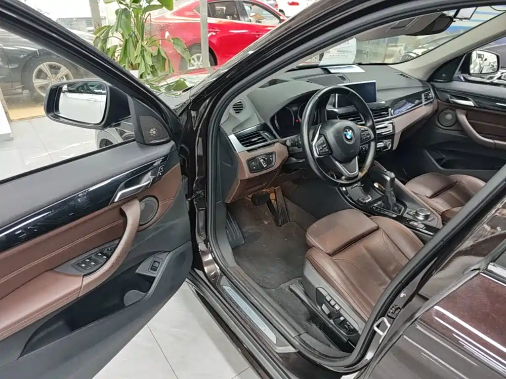 BMW X1 2018 — фото 16