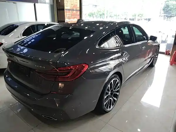 BMW 6 Series GT 2021