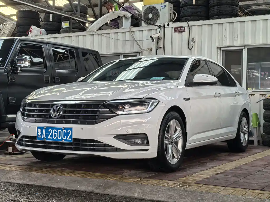Volkswagen Sagitar 2021