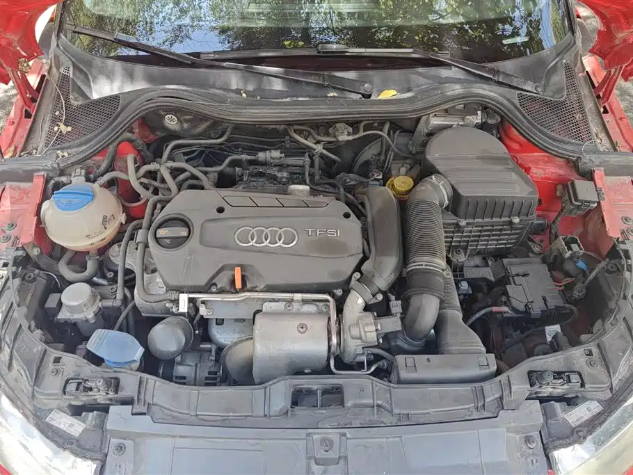 Audi A1 2014 — фото 10