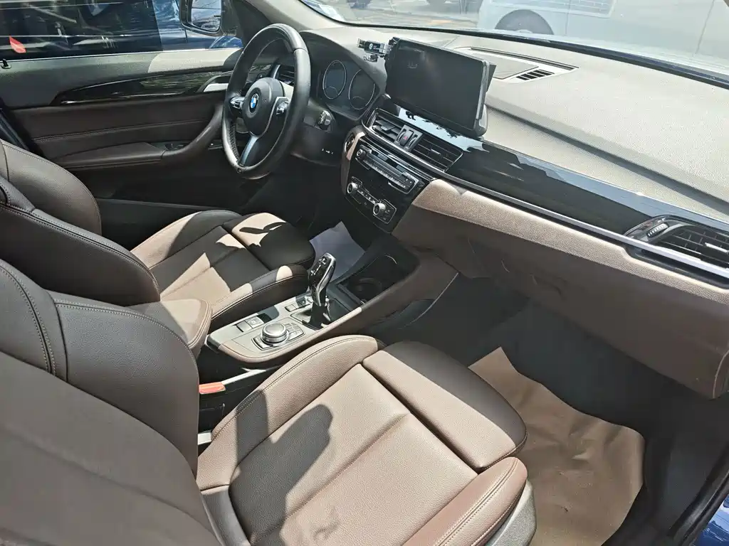 BMW X1 2022 — фото 13