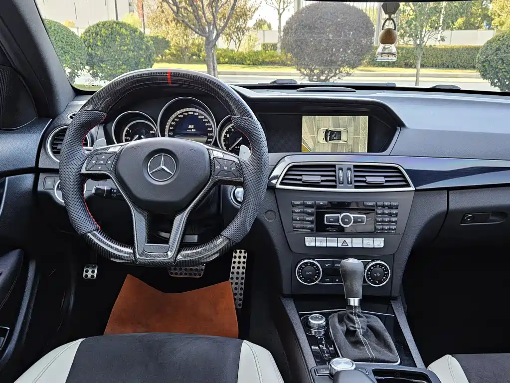 Mercedes-Benz C-Class AMG 2014 — фото 14