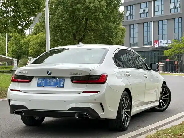 BMW 3 Series 2020