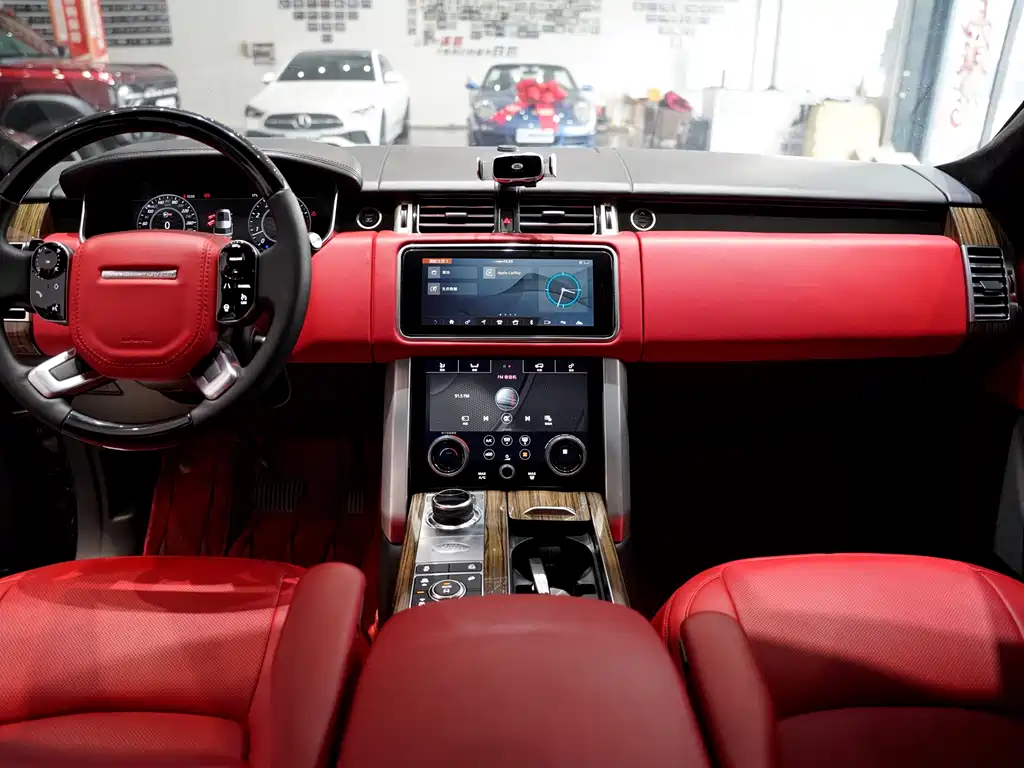 Land Rover Range Rover 2019 — фото 14