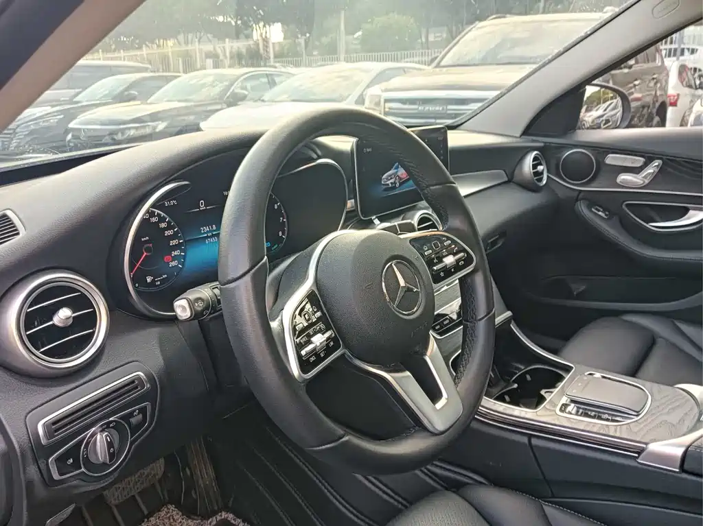 Mercedes-Benz C-Class 2020 — фото 12