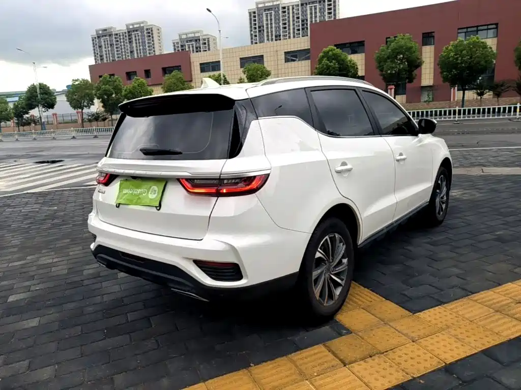 Geely Vision X6 2021
