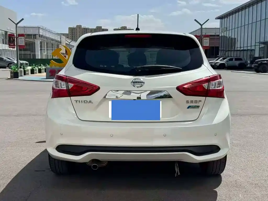 Nissan Tiida 2019 — фото 8