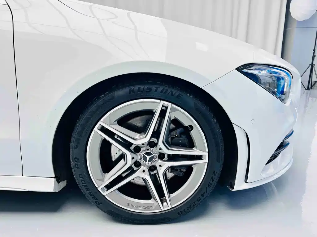 Mercedes-Benz CLA 2020 — фото 4