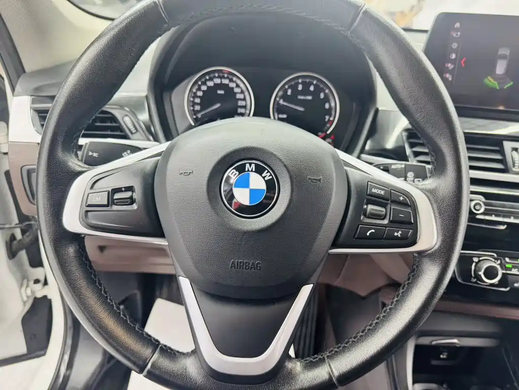 BMW X1 2022 — фото 9