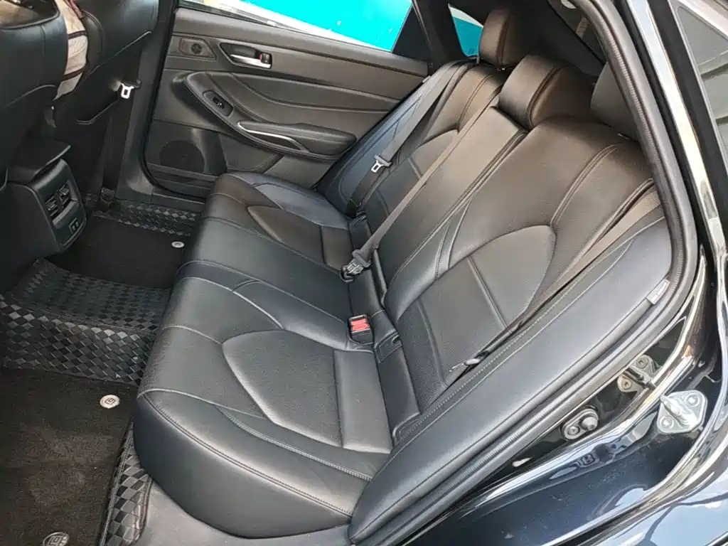 Toyota Avalon 2022 — фото 17