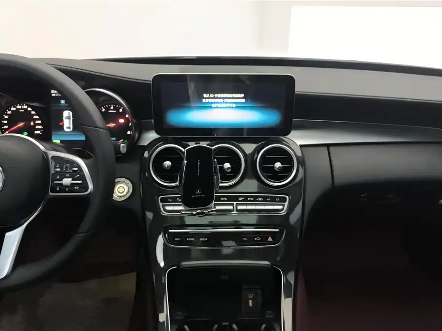 Mercedes-Benz C-Class 2018 — фото 13