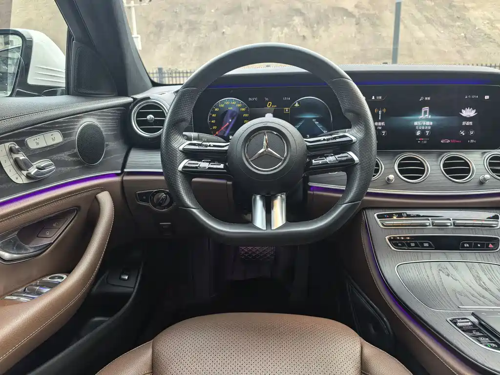 Mercedes-Benz E-Class 2021 — фото 14
