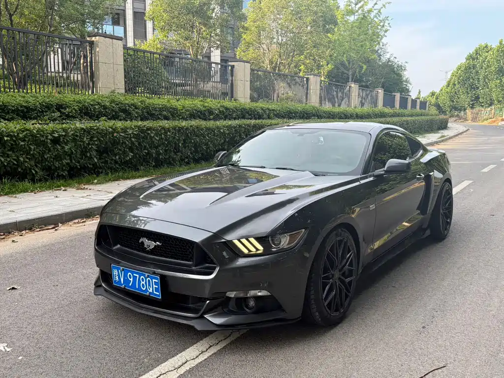 Ford Mustang 2016 — фото 1