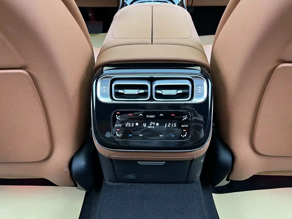 Mercedes-Benz S-Class 2023 — фото 26