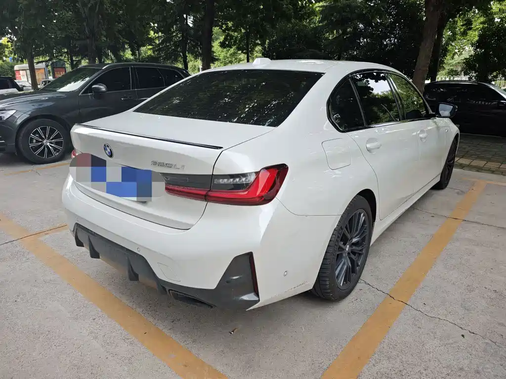 BMW 3 Series 2023