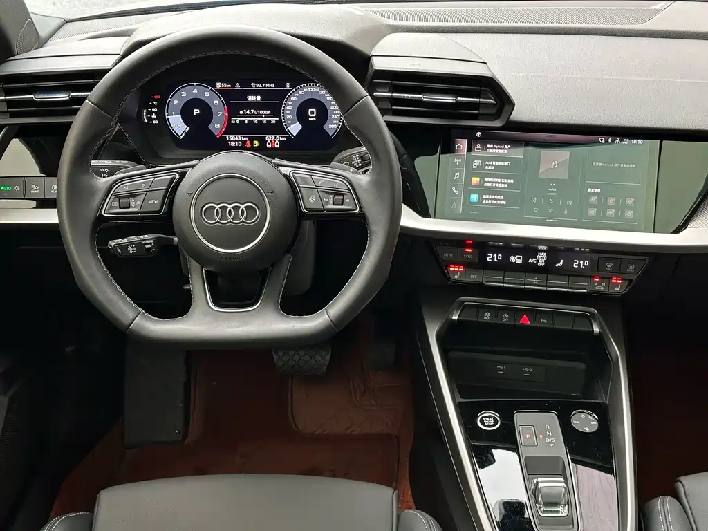 Audi A3 2023 — фото 16