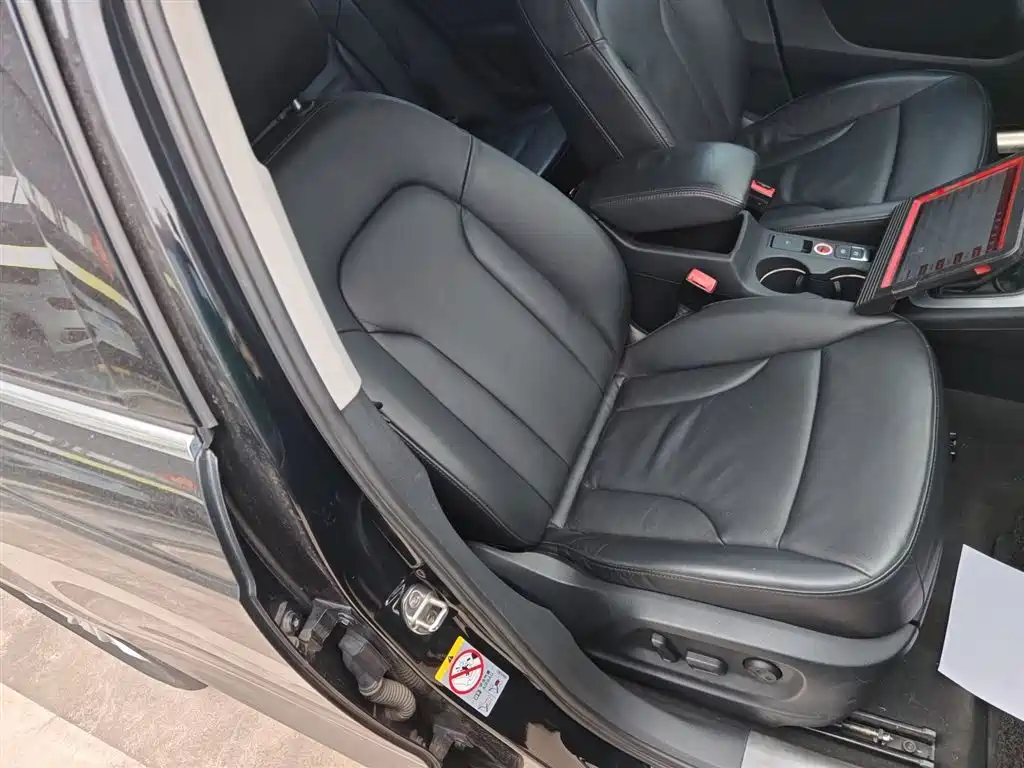 Audi Q3 2015 — фото 20