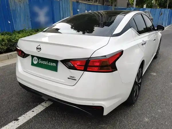 Nissan Teana 2021
