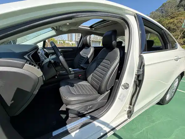Ford Mondeo 2016
