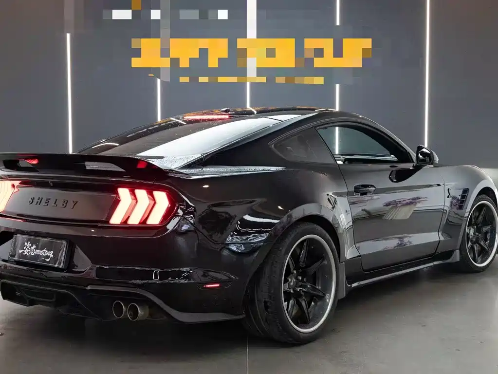 Ford Mustang 2017 — фото 9