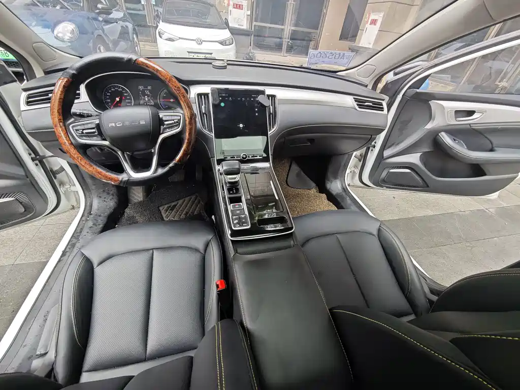 Roewe i6 MAX New Energy 2021 — фото 12