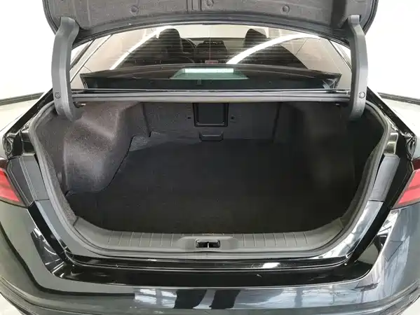Nissan Teana 2022