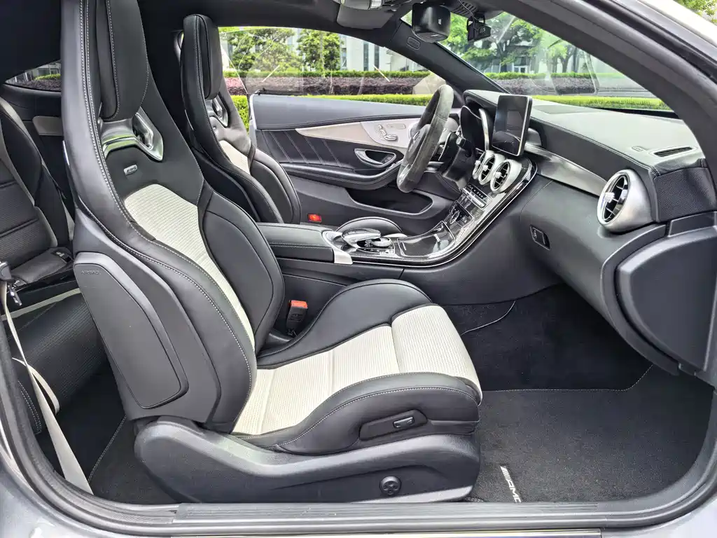Mercedes-Benz C-Class AMG 2018 — фото 14